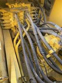 Buy Komatsu PC240-8 Used Excavator / 8 Buy Komatsu PC240-8 Used Excavator / 8