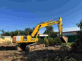 Buy Komatsu PC220-7 Used Excavator / 2 Buy Komatsu PC220-7 Used Excavator / 2