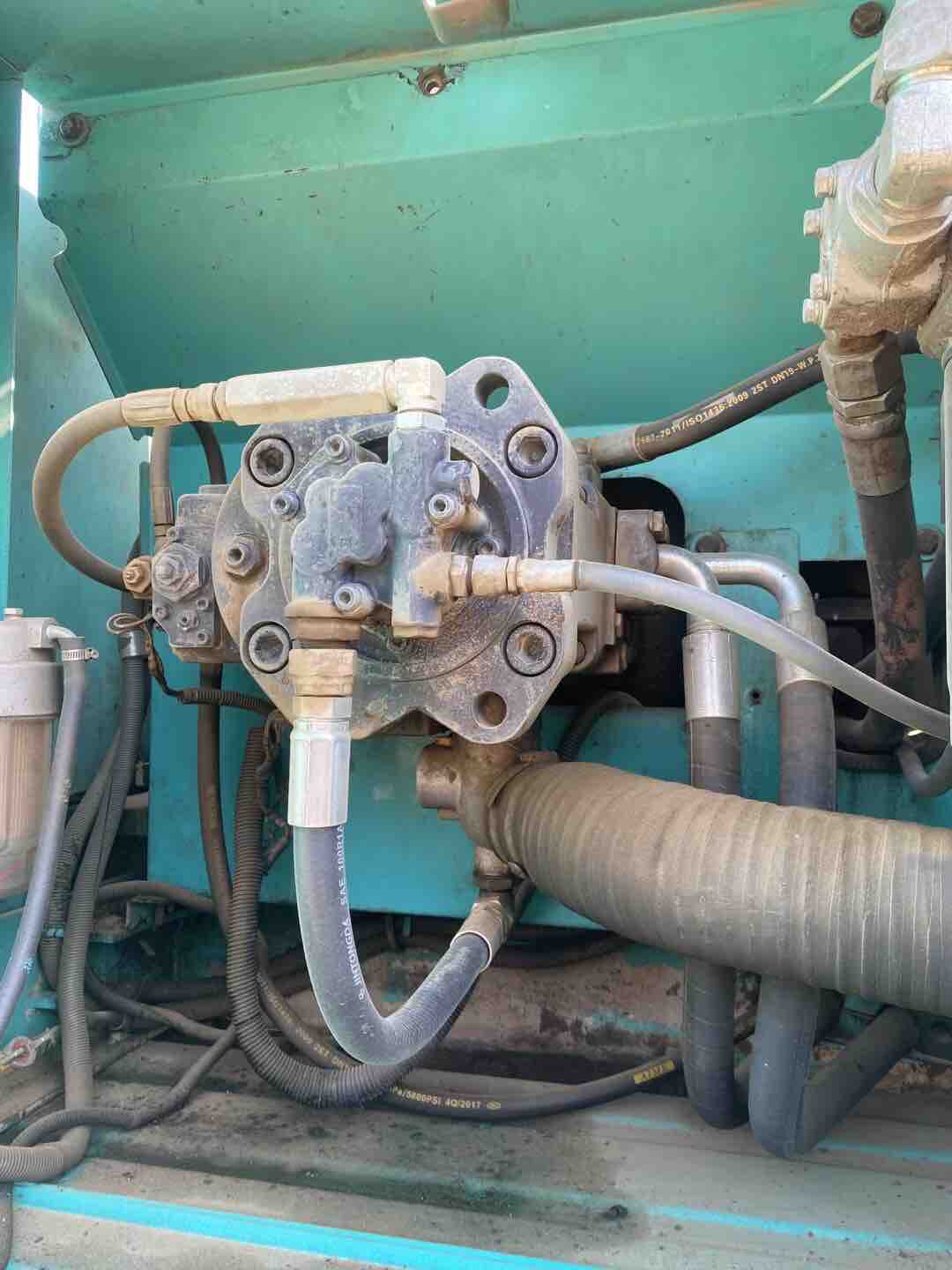 Buy Kobelco 380D-8 Used Excavator / 9 Buy Kobelco 380D-8 Used Excavator / 9