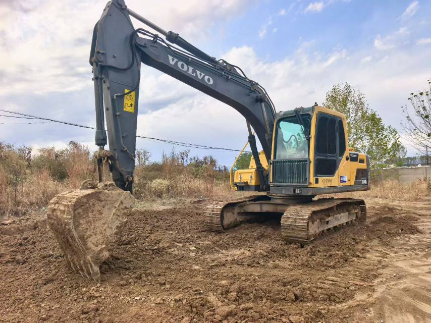 Buy Volvo 140BLC Used Excavator / 2