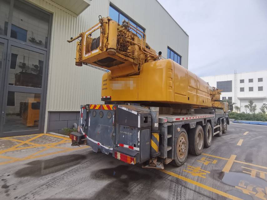Buy XCMG XCT130L8-1 Used Crane / 5