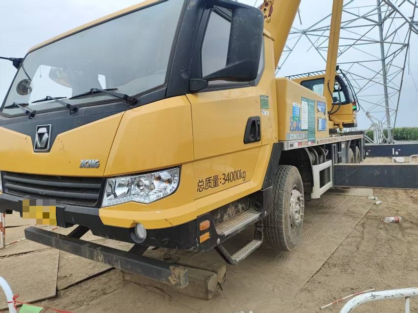 Buy XCMG QY25K5C-2 Used Crane / 5