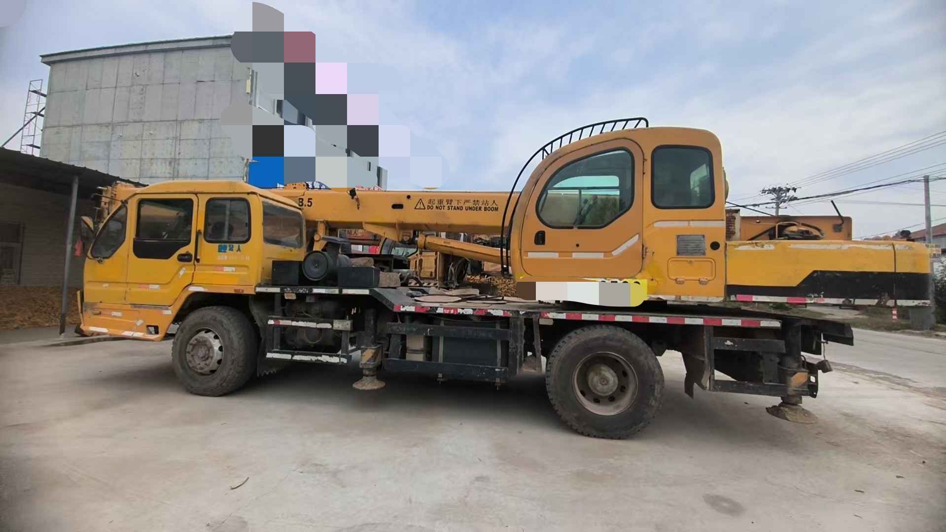 Buy XCMG QY12B.5 Used Crane / 2