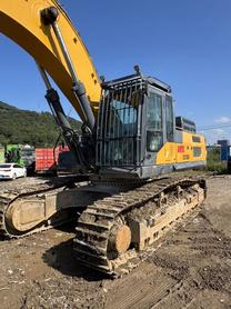 Buy XCMG XE550DK MAX Used Excavator / 3 Buy XCMG XE550DK MAX Used Excavator / 3