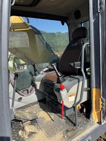Buy XCMG XE550DK MAX Used Excavator / 5 Buy XCMG XE550DK MAX Used Excavator / 5