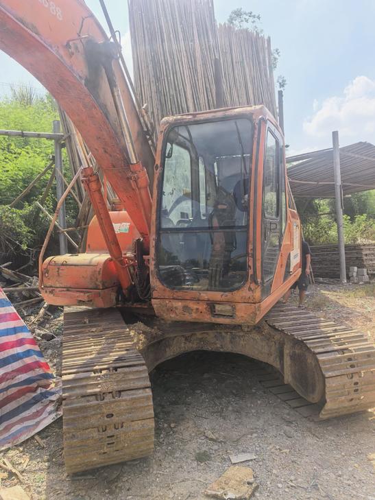 Buy Doosan DX150LC Used Excavator / 1