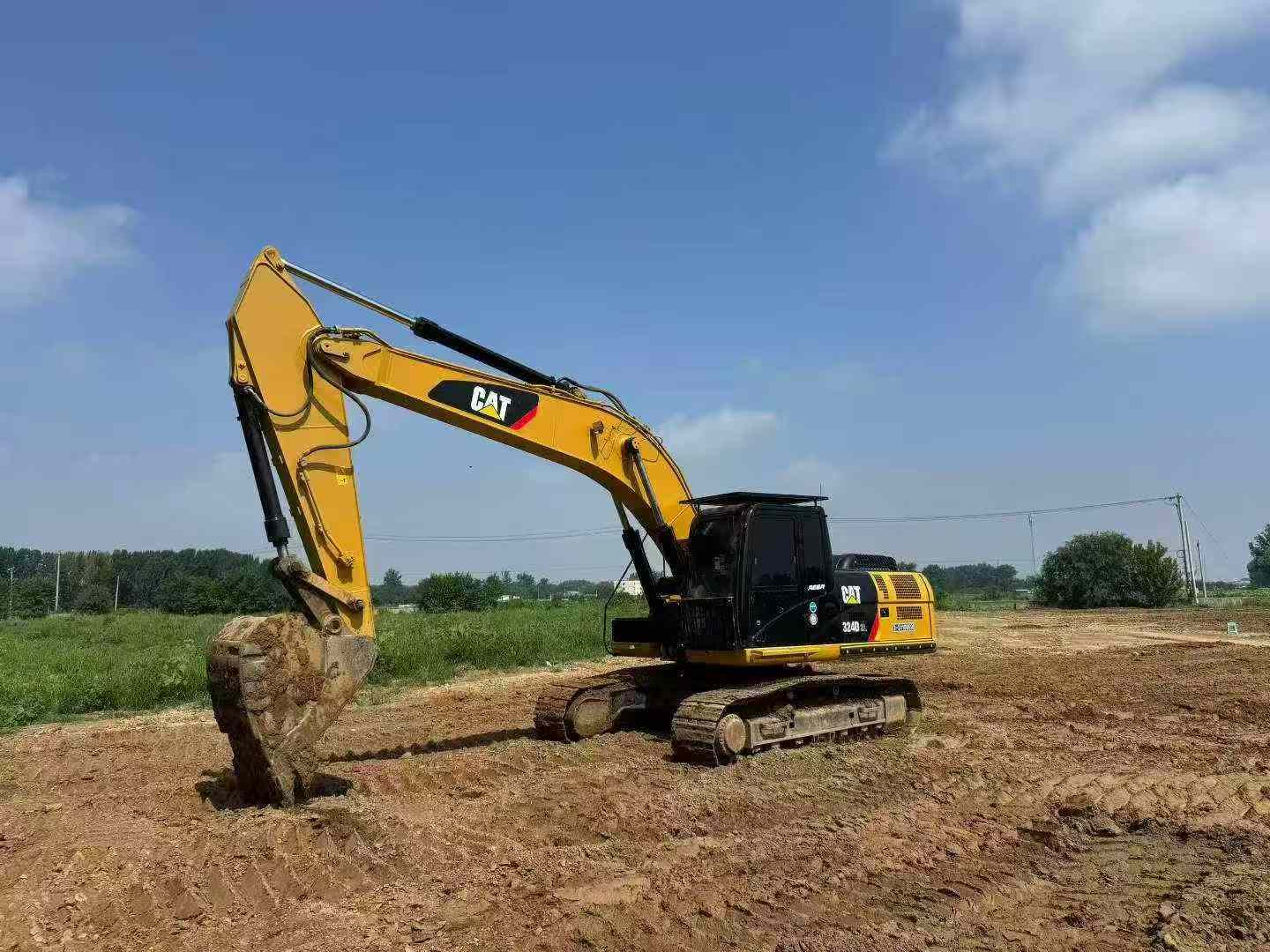 Buy Caterpillar 324D Used Excavator / 2