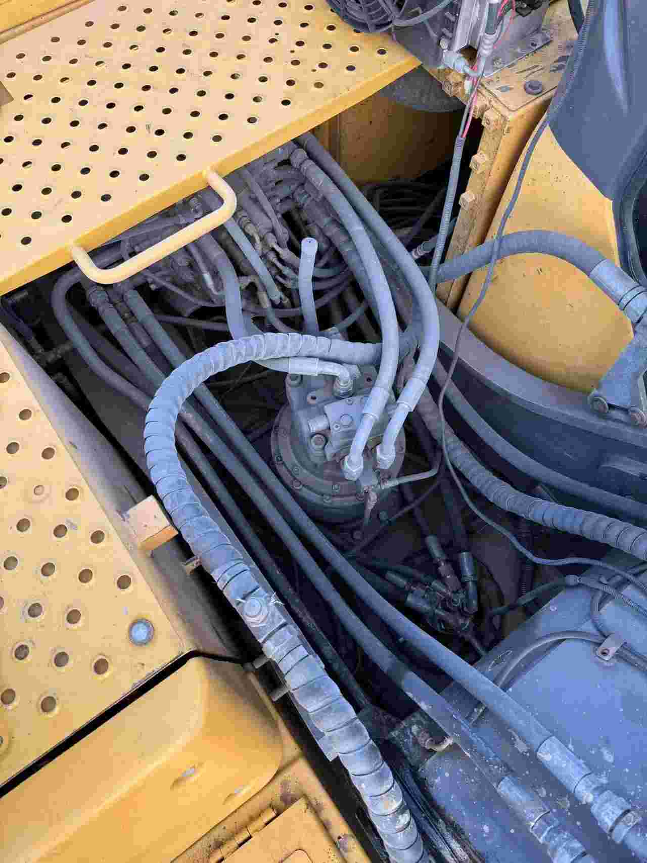 Buy Volvo 210D Used Excavator / 9