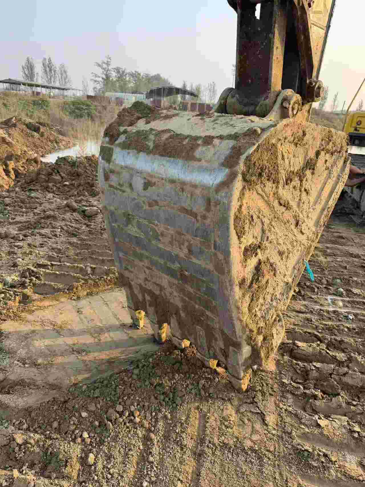 Buy Volvo 210D Used Excavator / 6