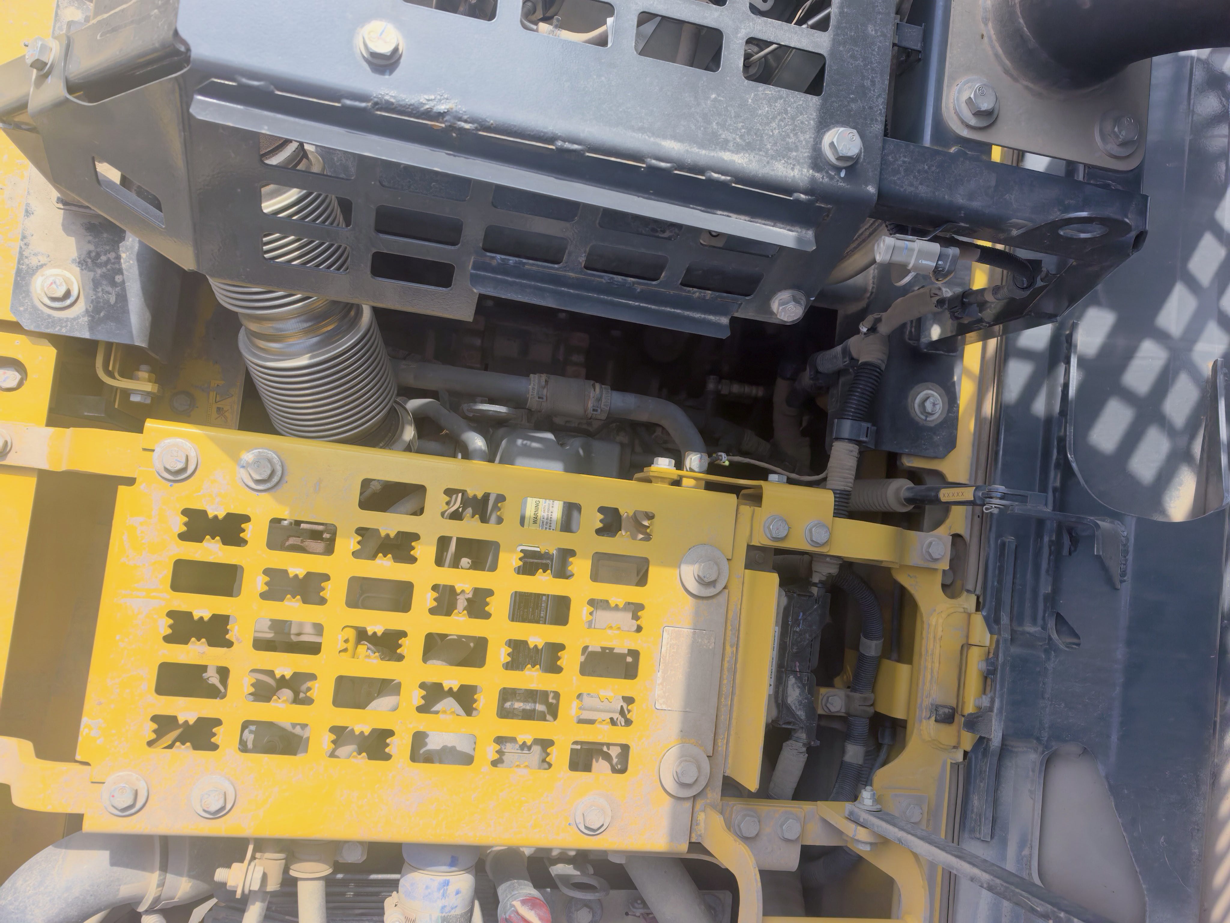 Buy Komatsu PC220 Used Excavator / 9