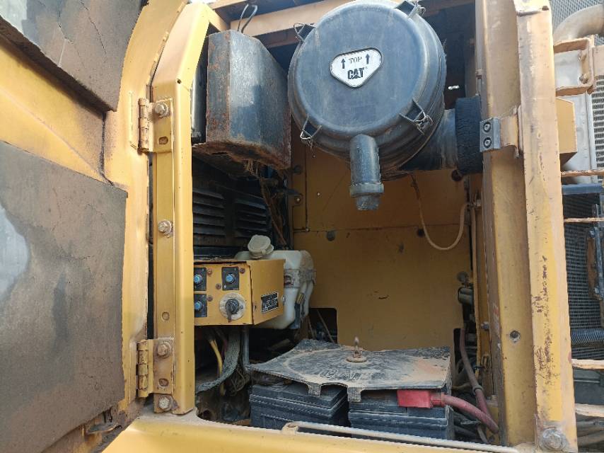 Buy Caterpillar 320C Used Excavator / 11