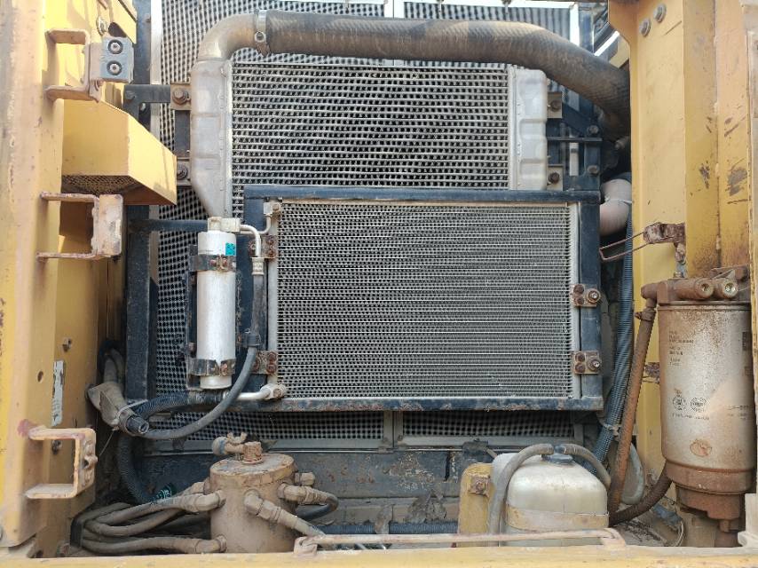 Buy Caterpillar 320C Used Excavator / 10