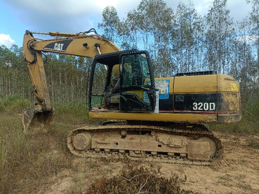 Buy Caterpillar 320C Used Excavator / 3