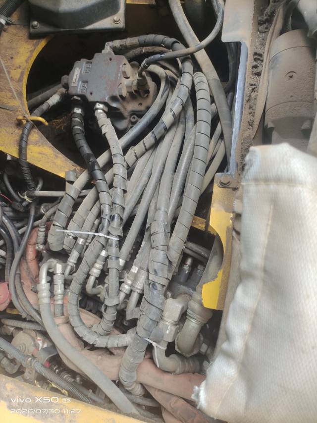 Buy Komatsu PC200-8N1 Used Excavator / 2