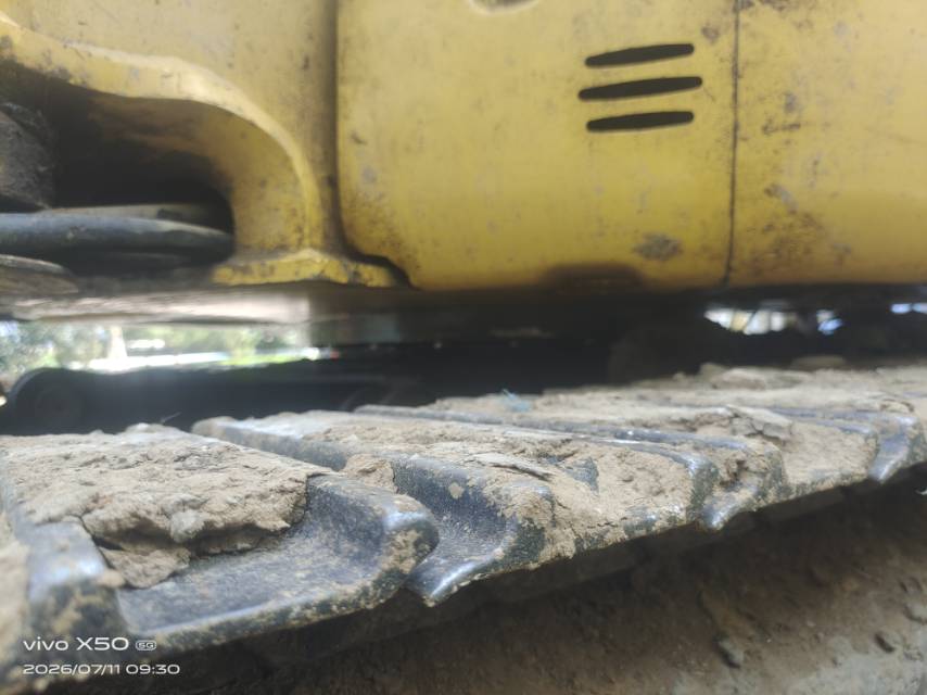 Buy Komatsu PC200-8N1 Used Excavator / 6