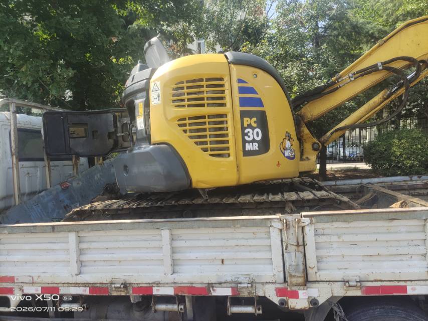Buy Komatsu PC200-8N1 Used Excavator / 7