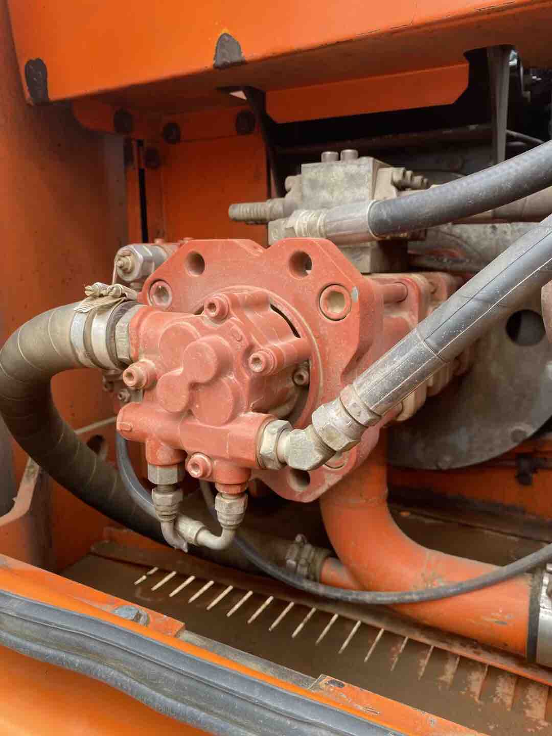 Buy Doosan 150W-7 Used Excavator / 9