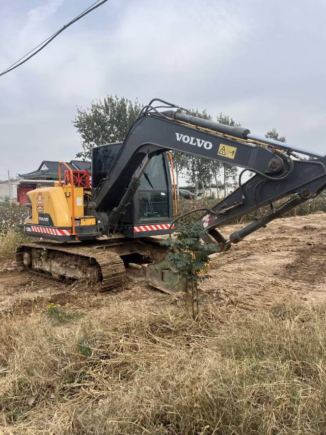 Buy Volvo EC80D Used Excavator / 2