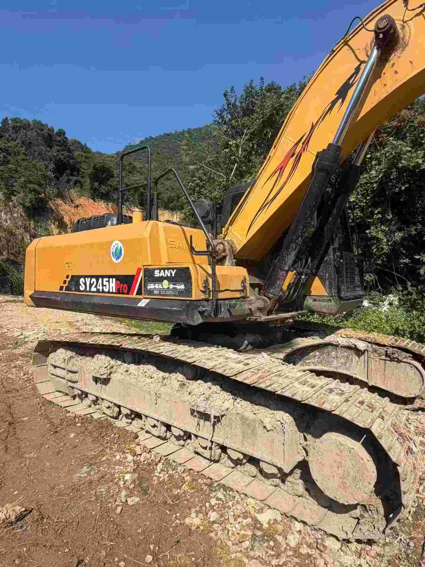 Buy Sany SY245H Used Excavator / 3