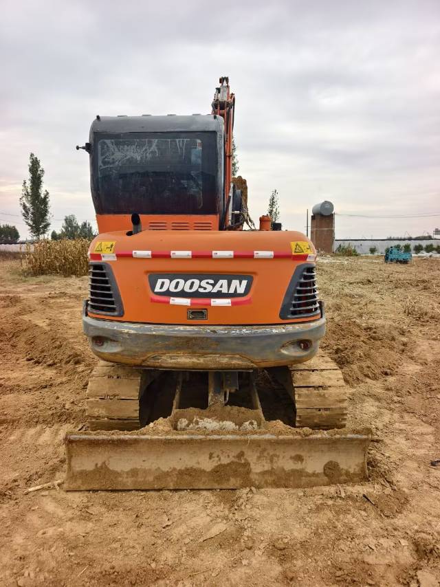 Buy Doosan DX65-9C PLUS Used Excavator / 2