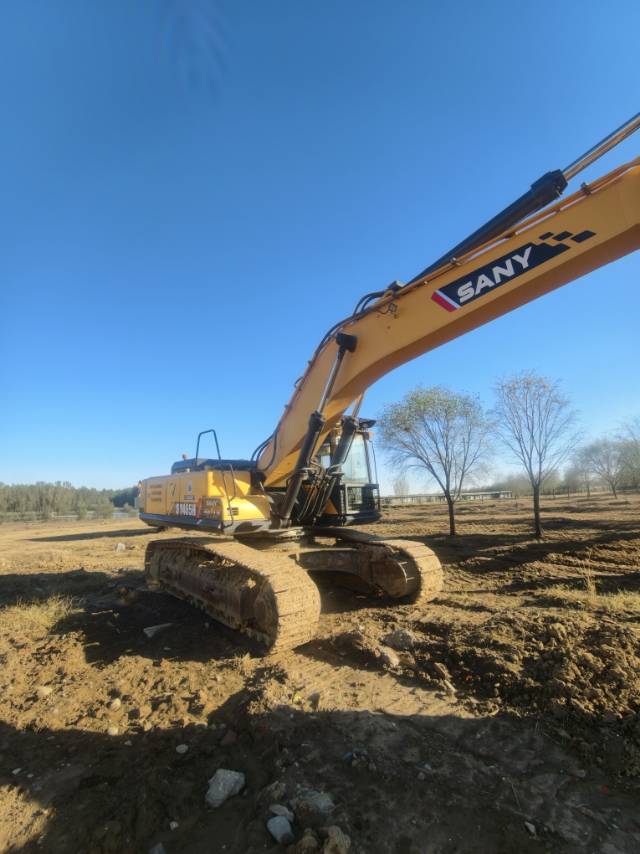 Buy Sany SY465H Used Excavator / 2