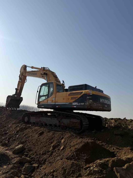Buy Hyundai 305LC-9T Used Excavator / 1