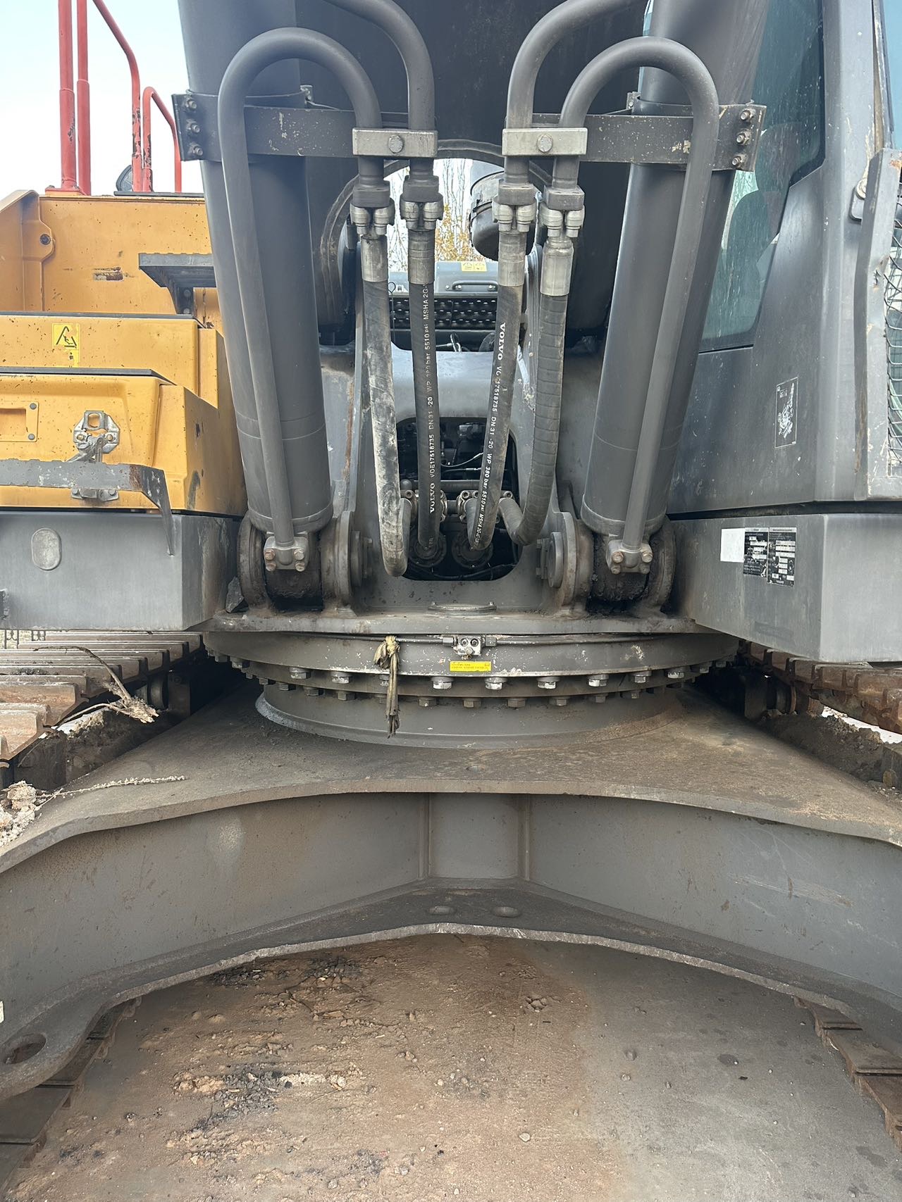 Buy Volvo EC480 Heavy Duty Used Excavator / 4