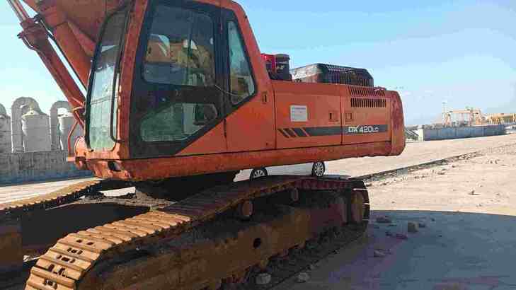 Buy Doosan 420 Used Excavator / 1