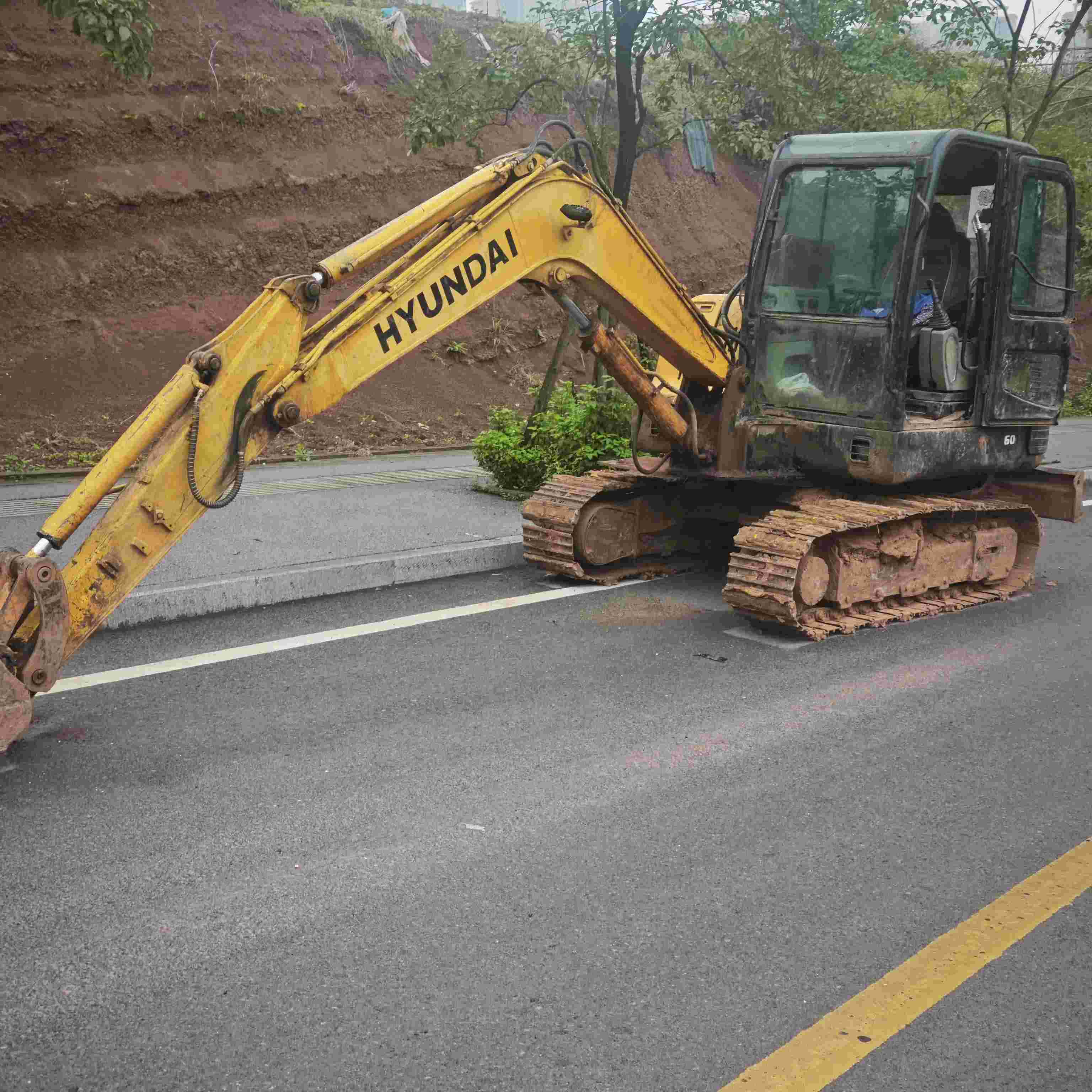 Buy Doosan 60-7 Used Excavator / 8