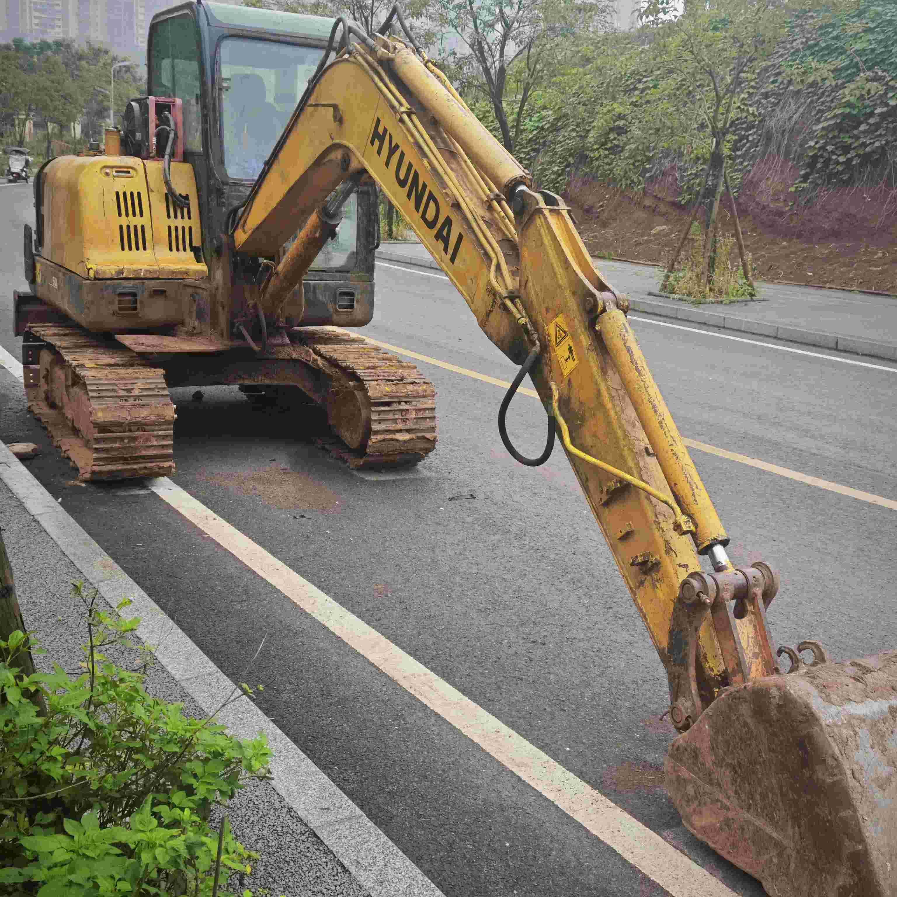 Buy Doosan 60-7 Used Excavator / 6