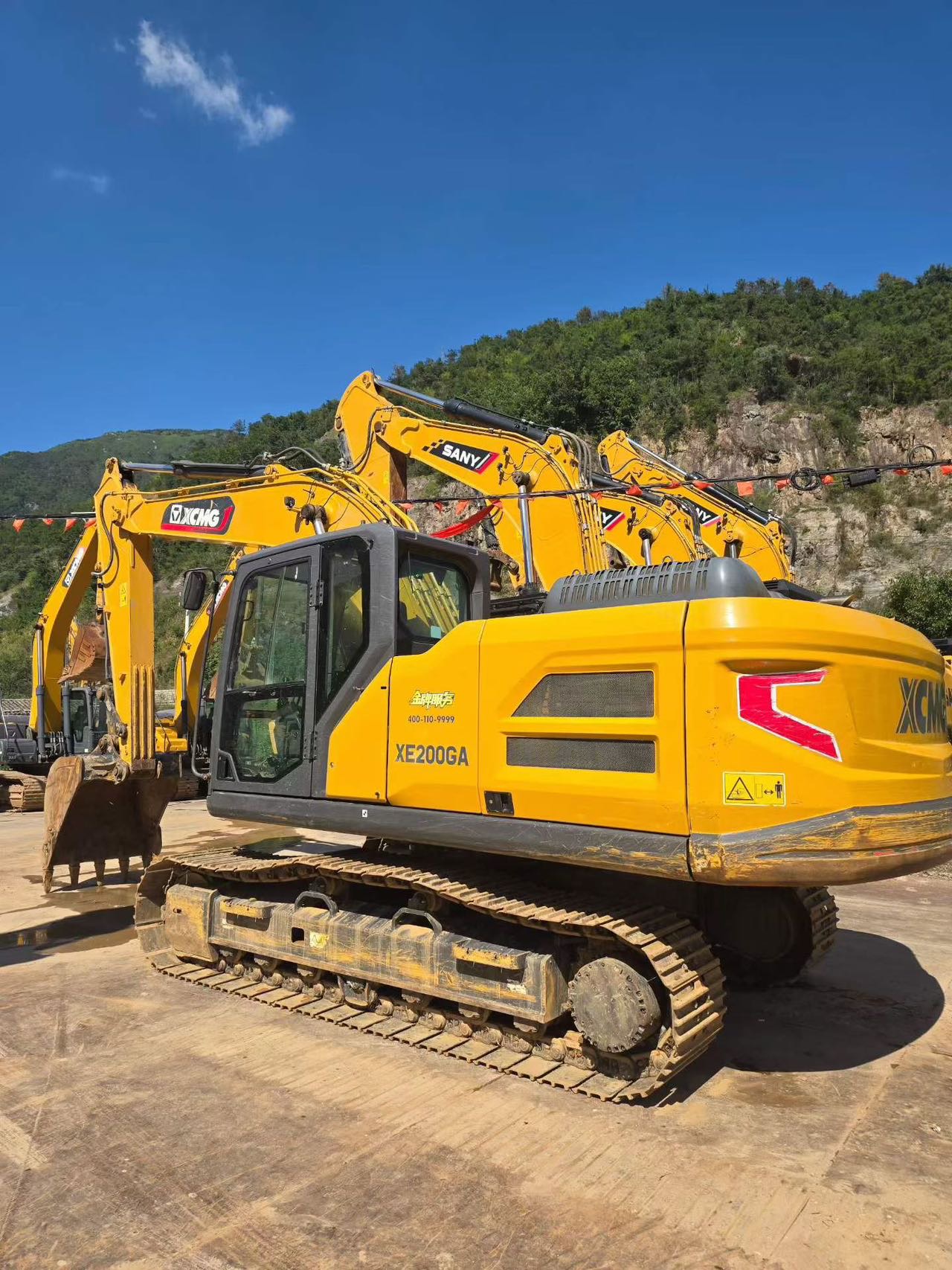 Buy XCMG XE200DA Used Excavator / 3