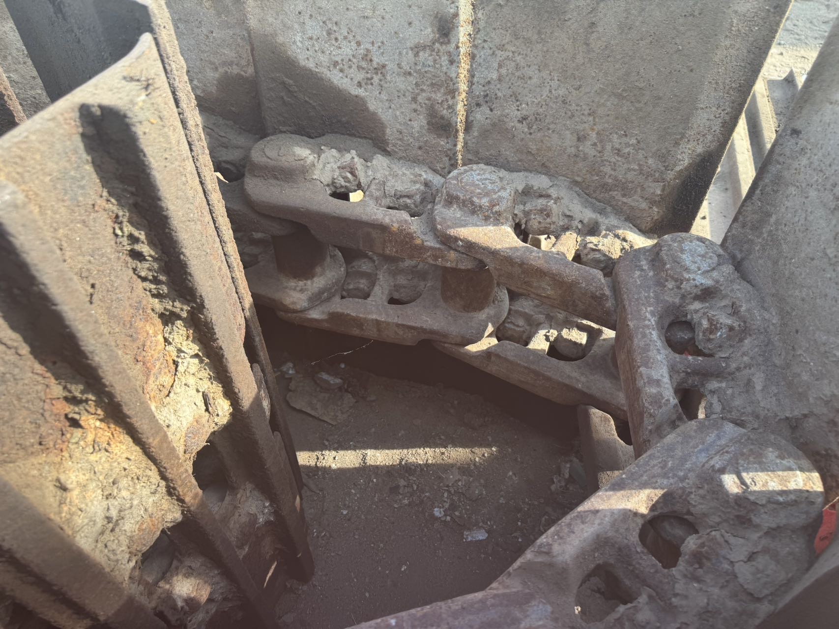 Buy Komatsu PC200-8N1 Used Excavator / 3