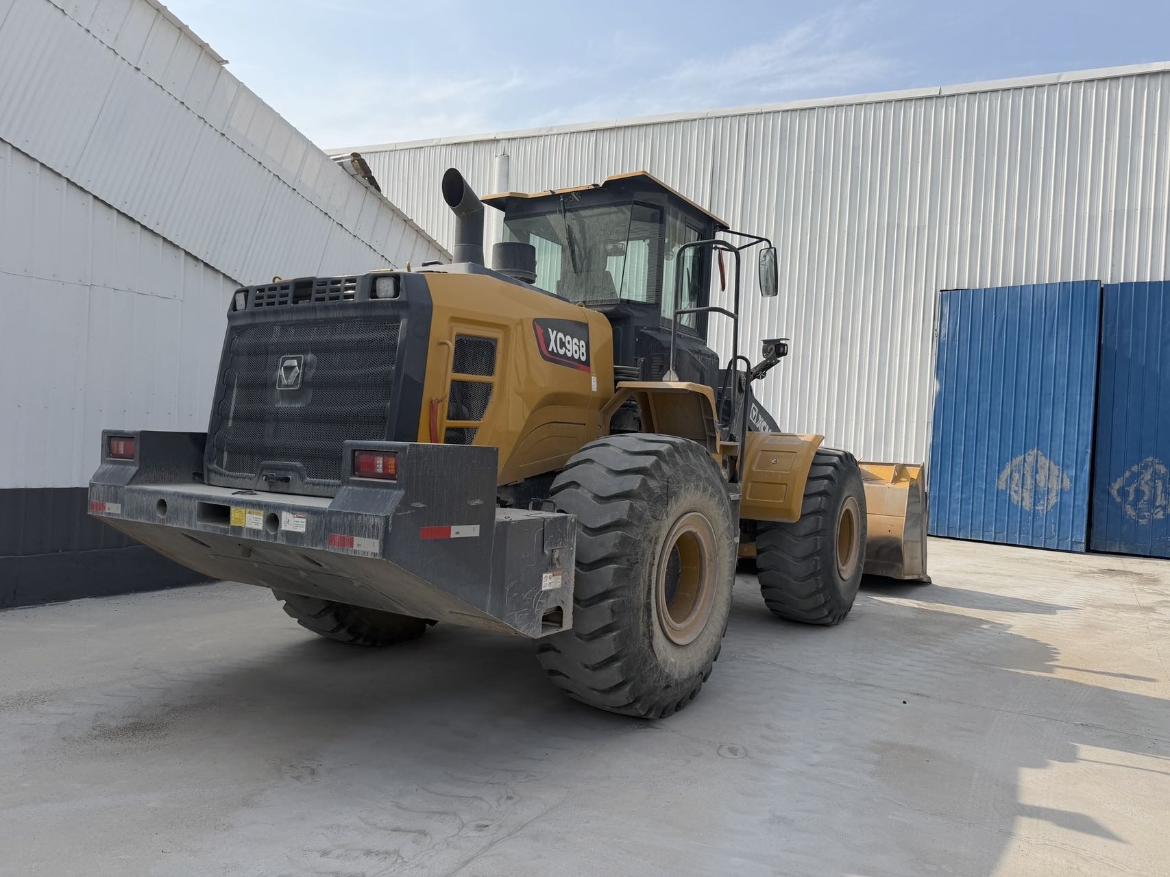 Buy XCMG GR200 Used Loader / 2