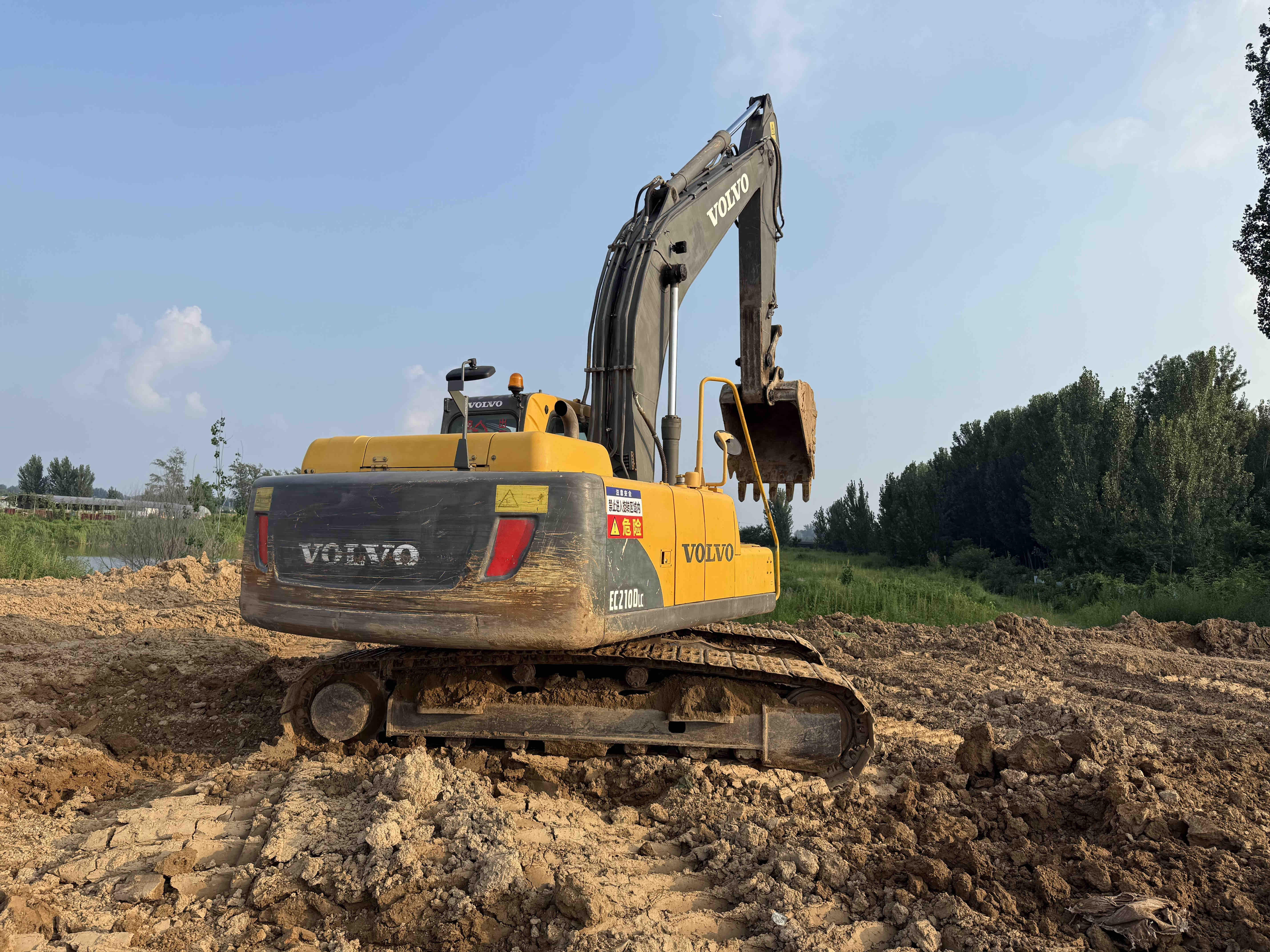 Buy Volvo 210D Used Excavator / 3