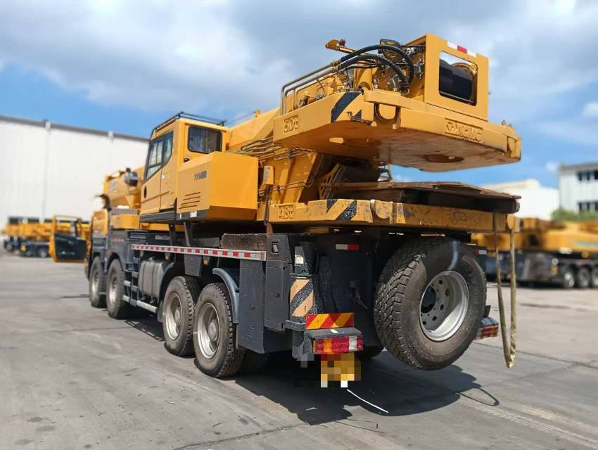Buy XCMG QY80K6C Used Crane / 2