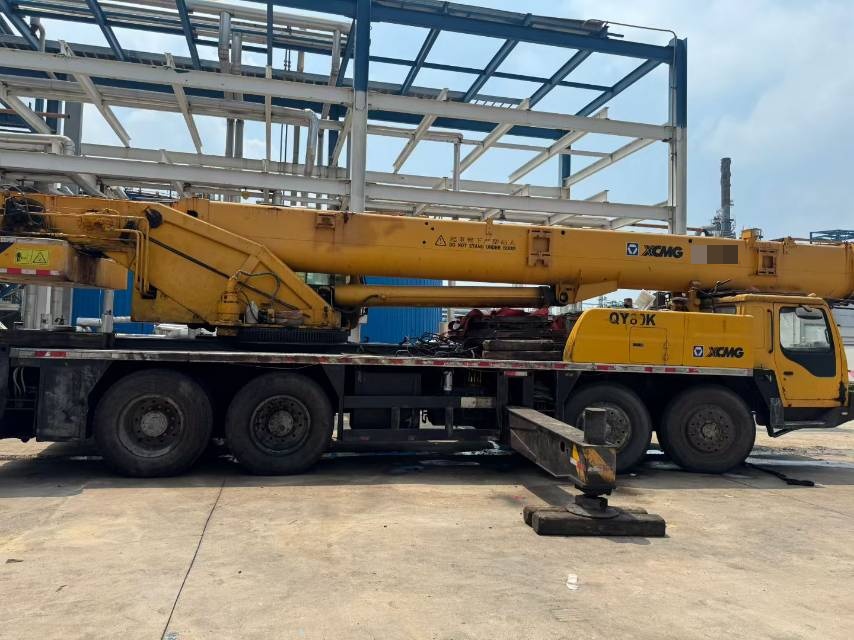 Buy XCMG QY70K Used Crane / 3