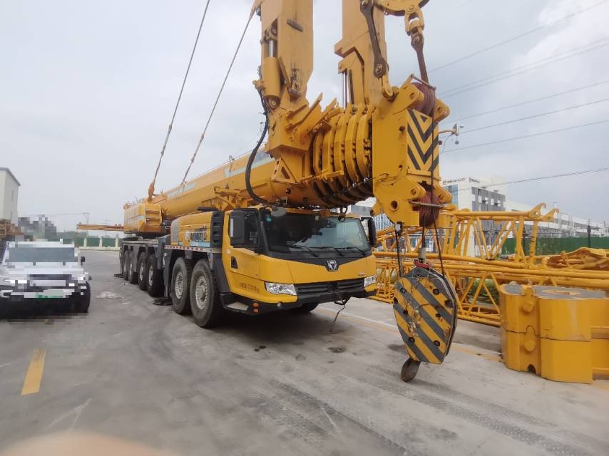 Buy XCMG XCA300L8 Used Crane / 7
