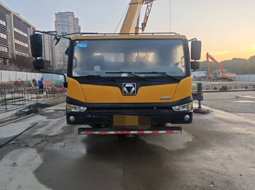 Buy XCMG QY25K5-1 Used Crane / 2