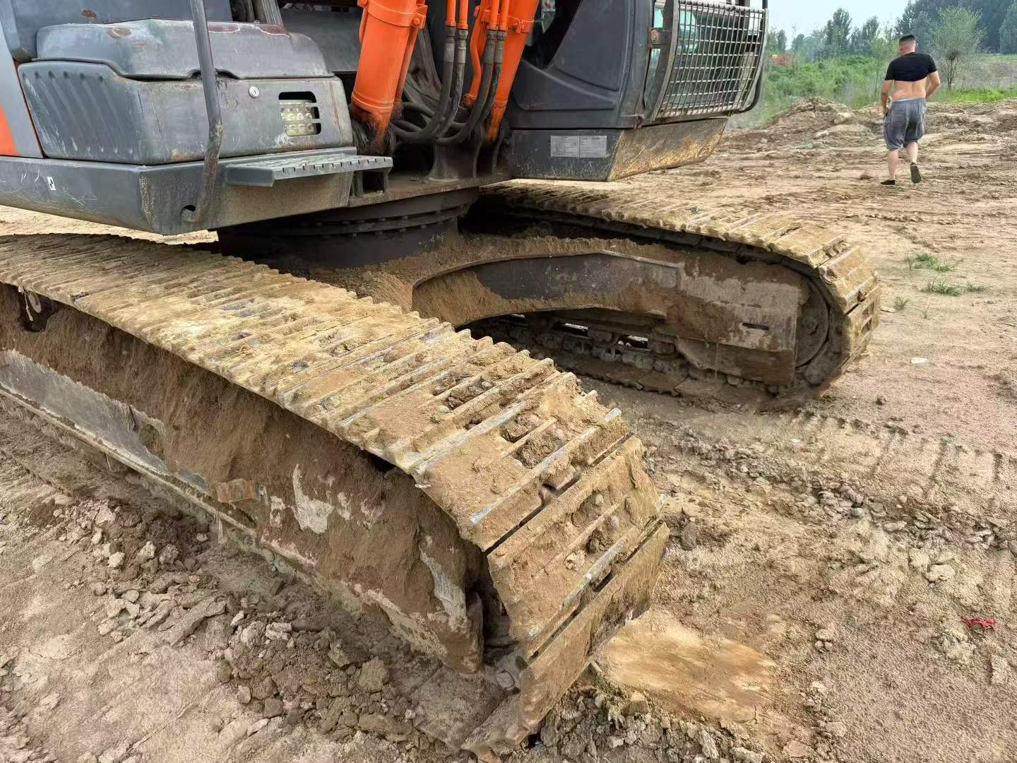 Buy Hitachi EX200-6 Used Excavator / 5