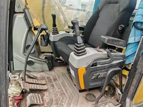 Buy XCMG WZ30-25 Used Excavator / 5 Buy XCMG WZ30-25 Used Excavator / 5