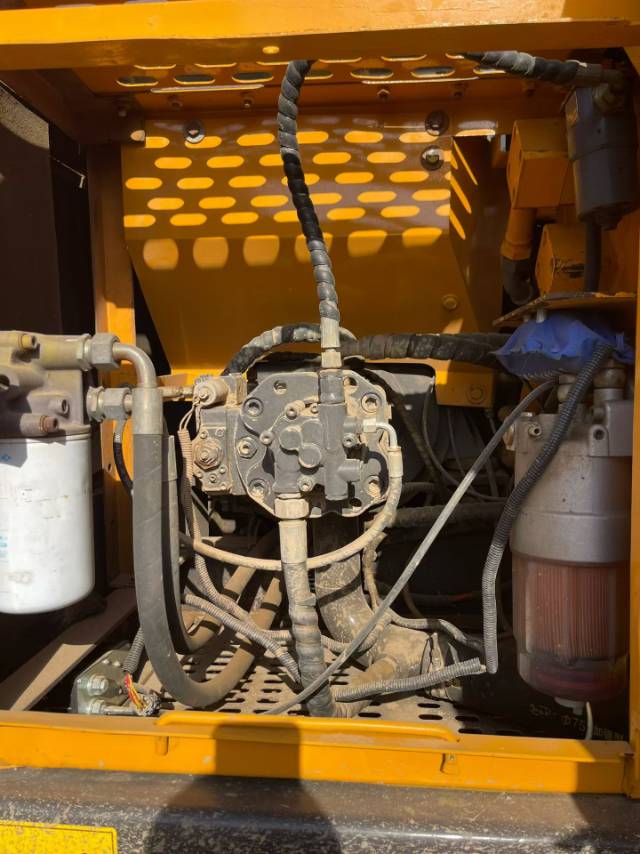 Buy Sany C135-10 Used Excavator / 6