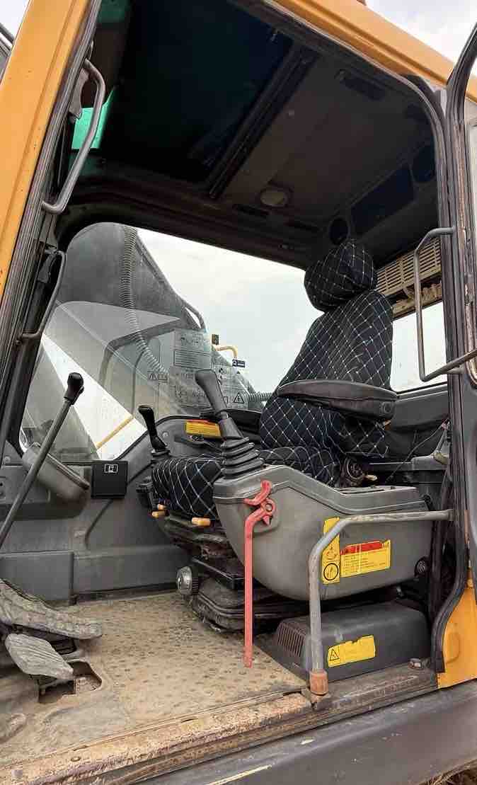 Buy Volvo 240BLC Used Excavator / 7