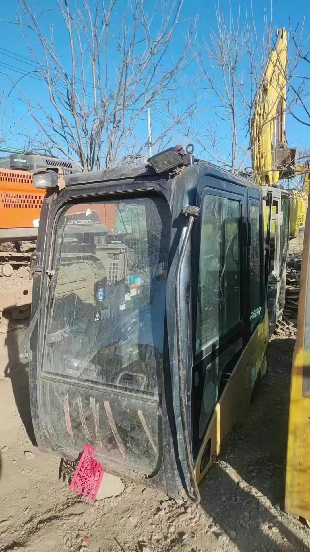Used Caterpillar CT20 Excavator 2016 Model / 2