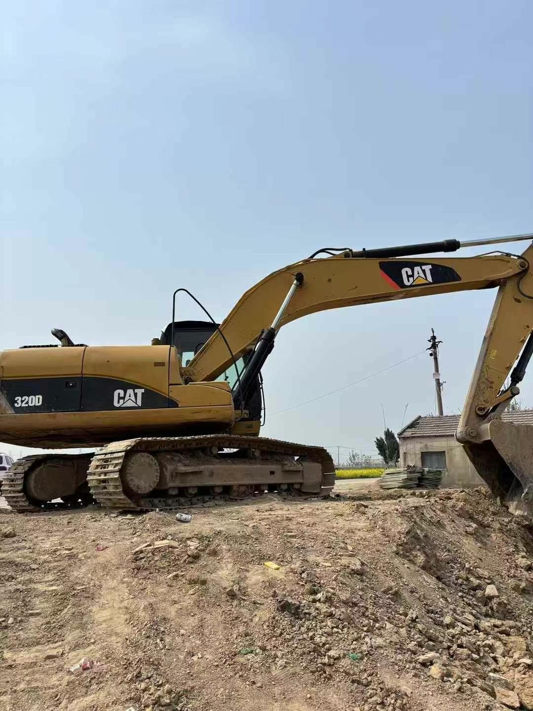 Used Caterpillar CT20 Excavator 2016 Model / 2