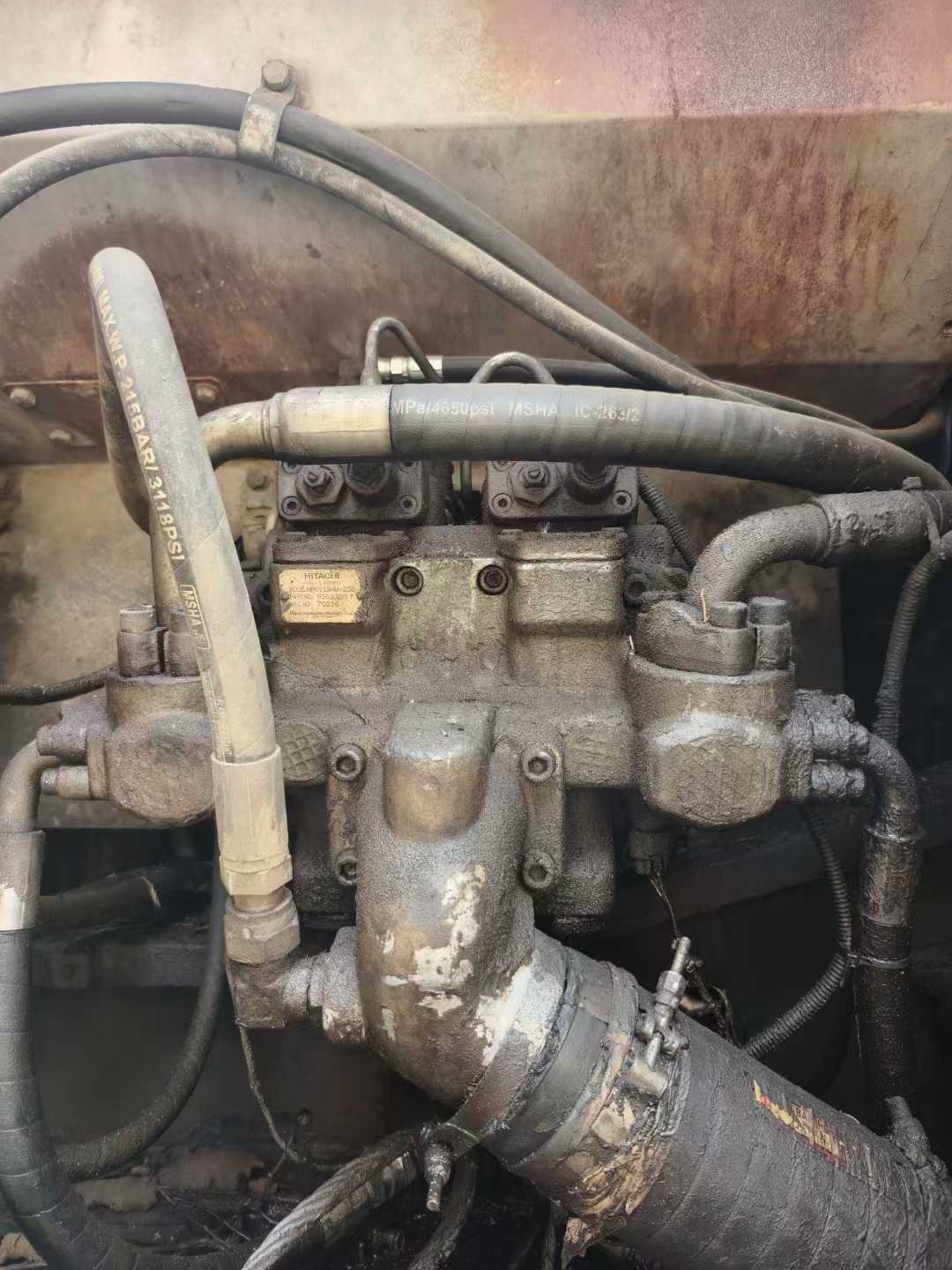 Used Hitachi ZX240 Excavator 2010 Model / 7