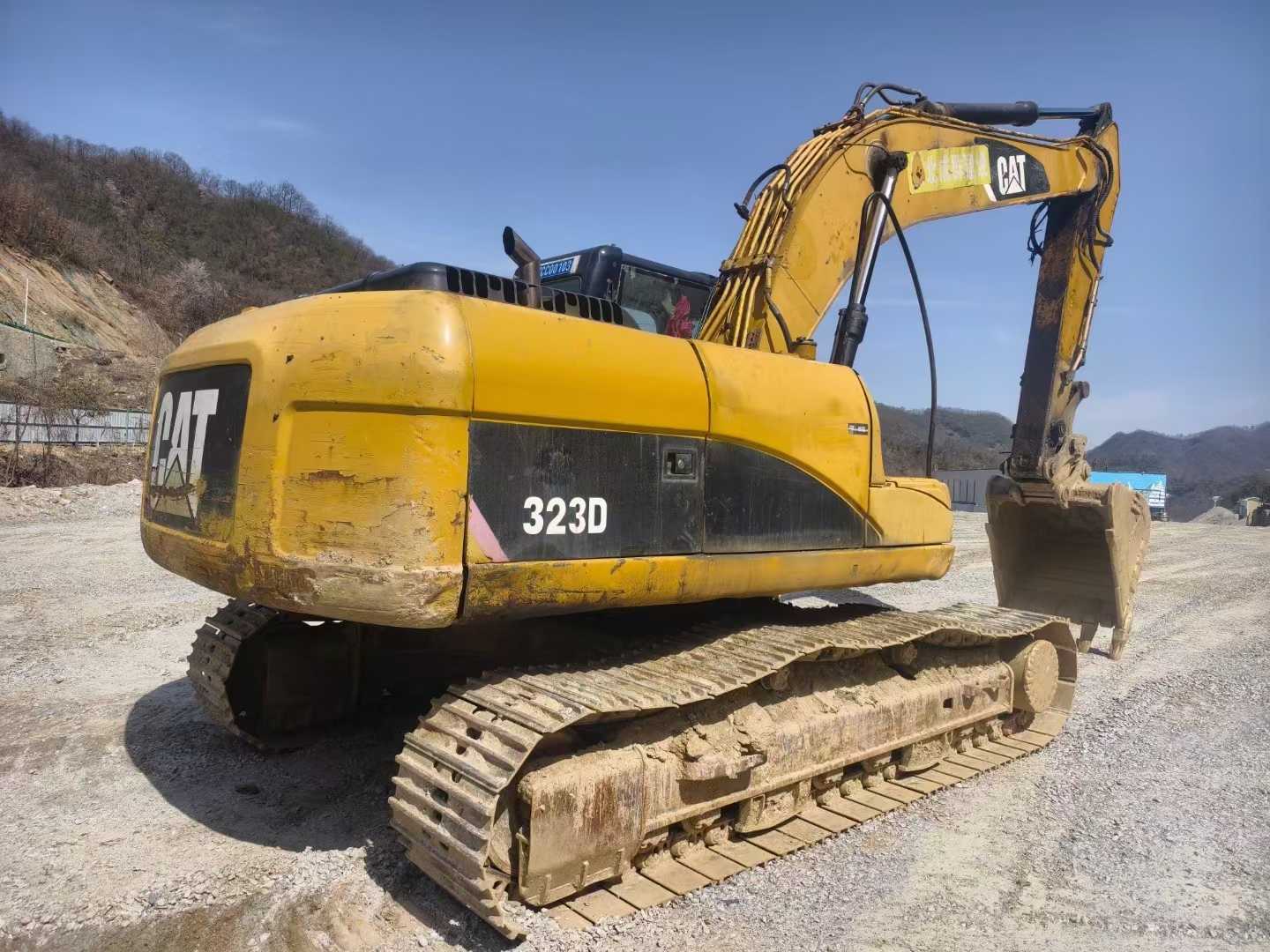 Used Caterpillar 323 Excavator 2010 Model