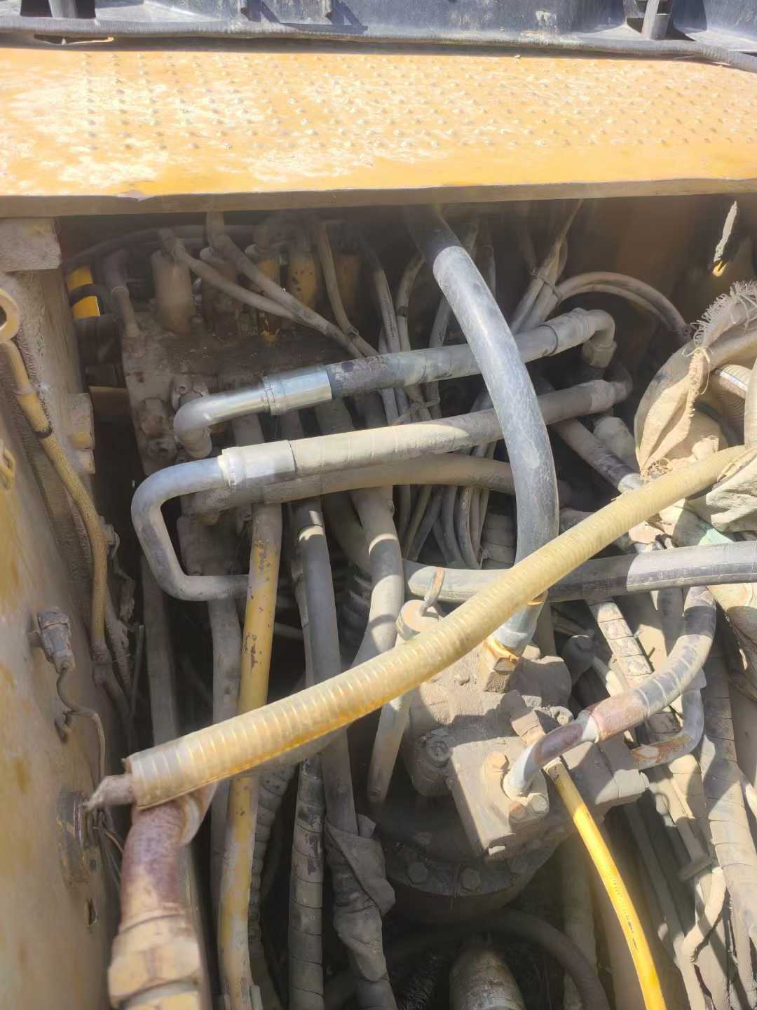 Used Caterpillar 323 Excavator 2010 Model / 6