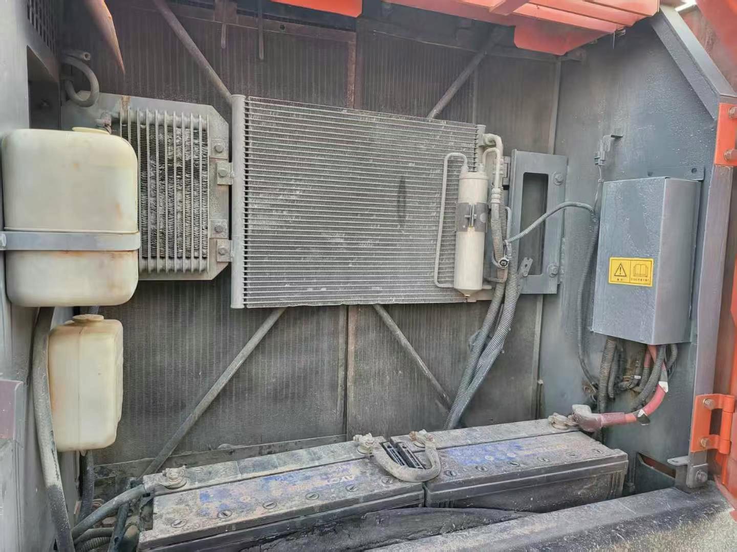 Used Hitachi ZAXIS200 Excavator 2016 Model / 9