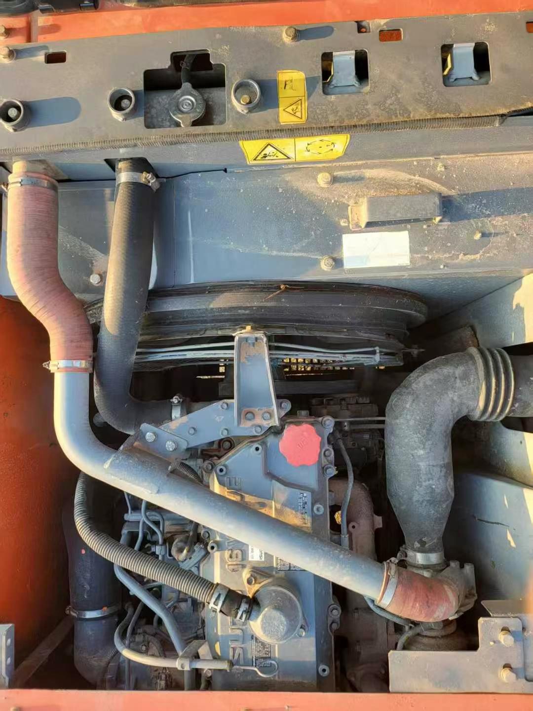 Used Hitachi ZAXIS200 Excavator 2016 Model / 3