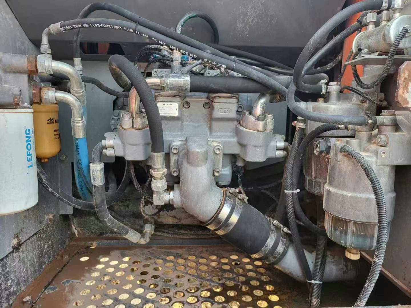 Used Hitachi ZAXIS200 Excavator 2016 Model / 2